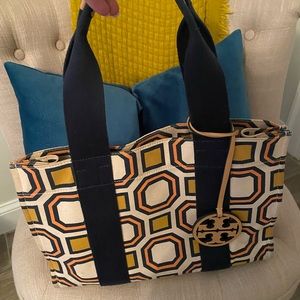100 % Authentic Tory Burch Tote